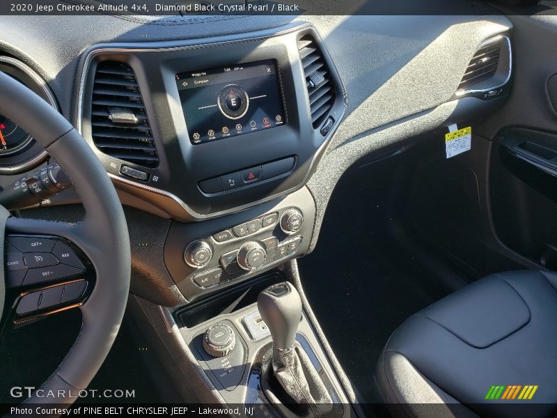 Diamond Black Crystal Pearl / Black 2020 Jeep Cherokee Altitude 4x4
