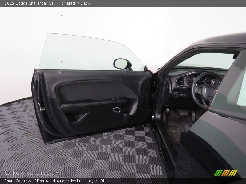 Pitch Black / Black 2019 Dodge Challenger GT