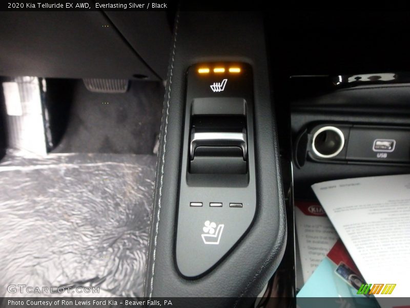 Controls of 2020 Telluride EX AWD