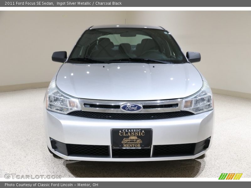 Ingot Silver Metallic / Charcoal Black 2011 Ford Focus SE Sedan