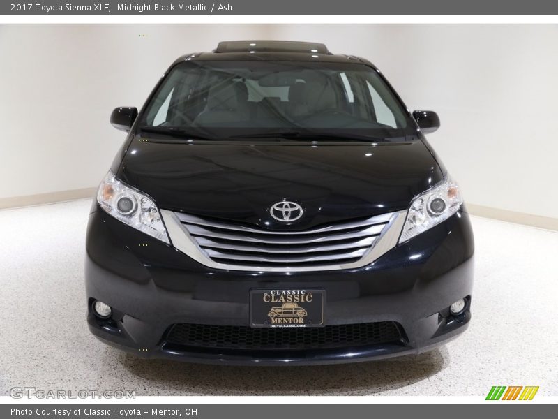 Midnight Black Metallic / Ash 2017 Toyota Sienna XLE
