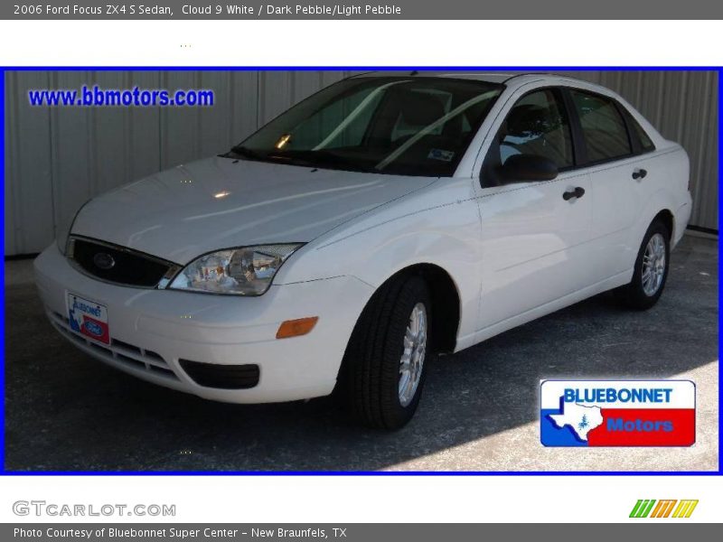 Cloud 9 White / Dark Pebble/Light Pebble 2006 Ford Focus ZX4 S Sedan