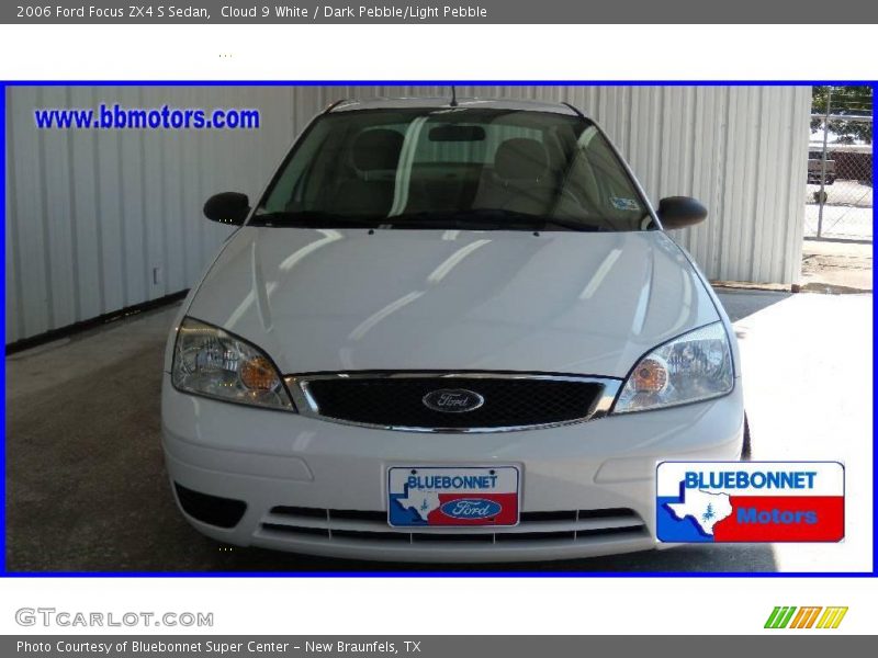 Cloud 9 White / Dark Pebble/Light Pebble 2006 Ford Focus ZX4 S Sedan