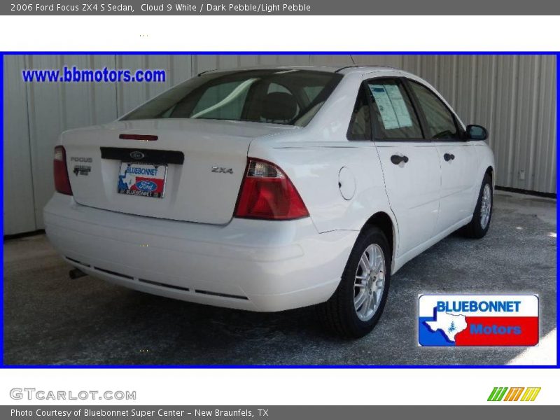 Cloud 9 White / Dark Pebble/Light Pebble 2006 Ford Focus ZX4 S Sedan