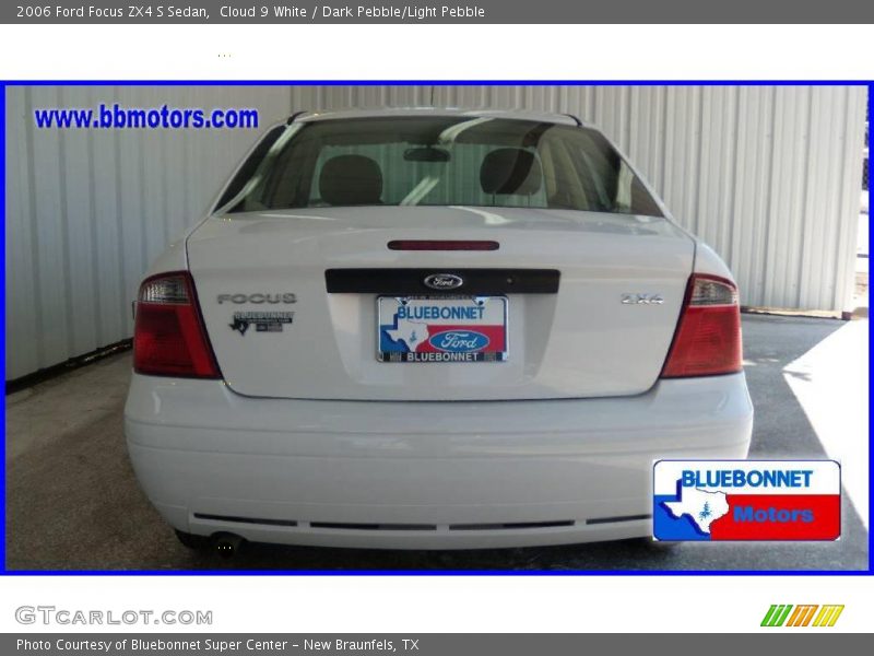 Cloud 9 White / Dark Pebble/Light Pebble 2006 Ford Focus ZX4 S Sedan