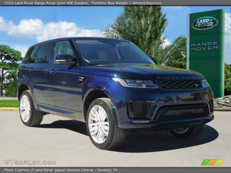 Front 3/4 View of 2020 Range Rover Sport HSE Dynamic