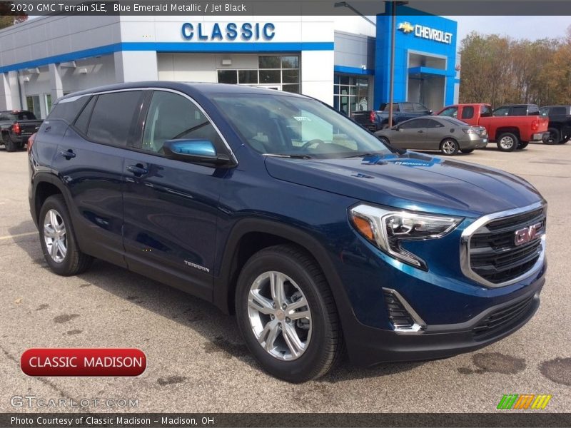 Blue Emerald Metallic / Jet Black 2020 GMC Terrain SLE