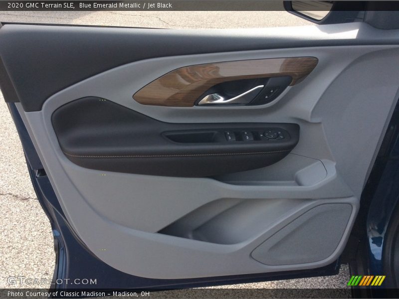 Blue Emerald Metallic / Jet Black 2020 GMC Terrain SLE