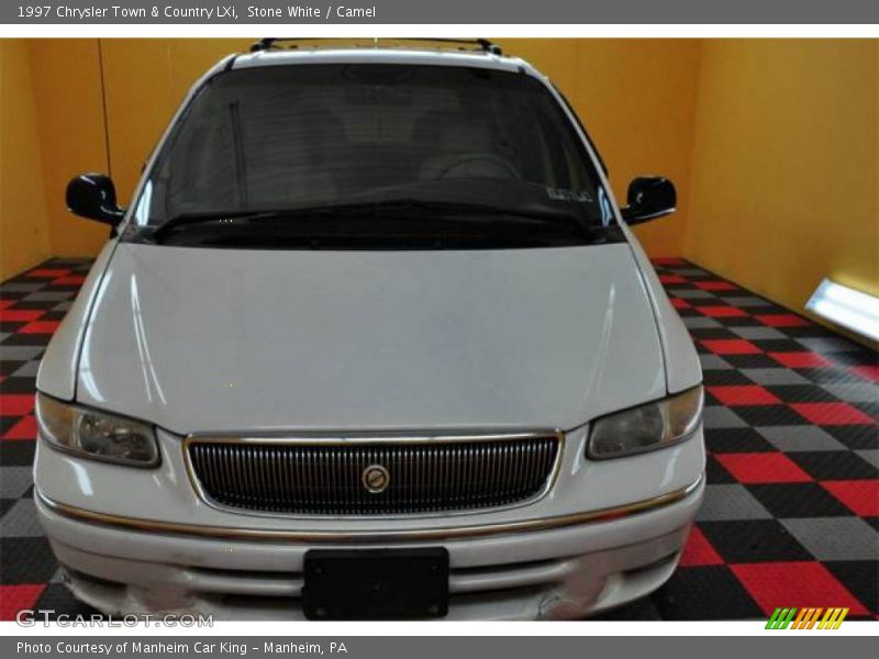 Stone White / Camel 1997 Chrysler Town & Country LXi