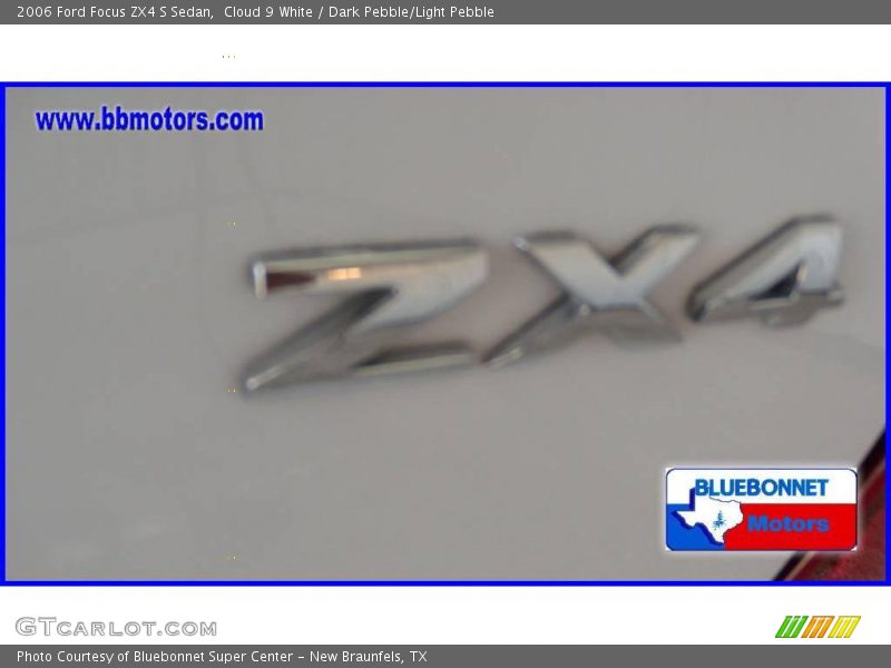 Cloud 9 White / Dark Pebble/Light Pebble 2006 Ford Focus ZX4 S Sedan