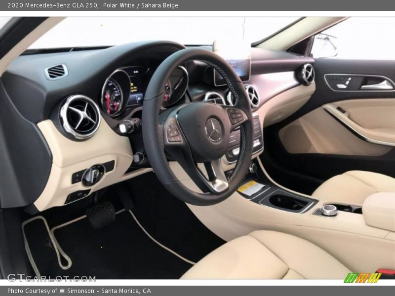 Polar White / Sahara Beige 2020 Mercedes-Benz GLA 250
