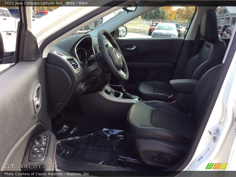 White / Black 2020 Jeep Compass Latitude 4x4