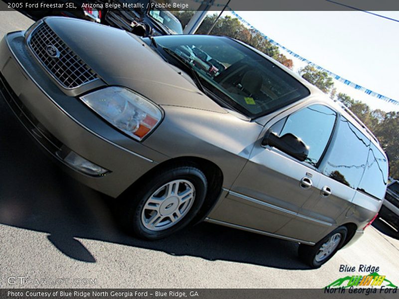 Arizona Beige Metallic / Pebble Beige 2005 Ford Freestar SEL