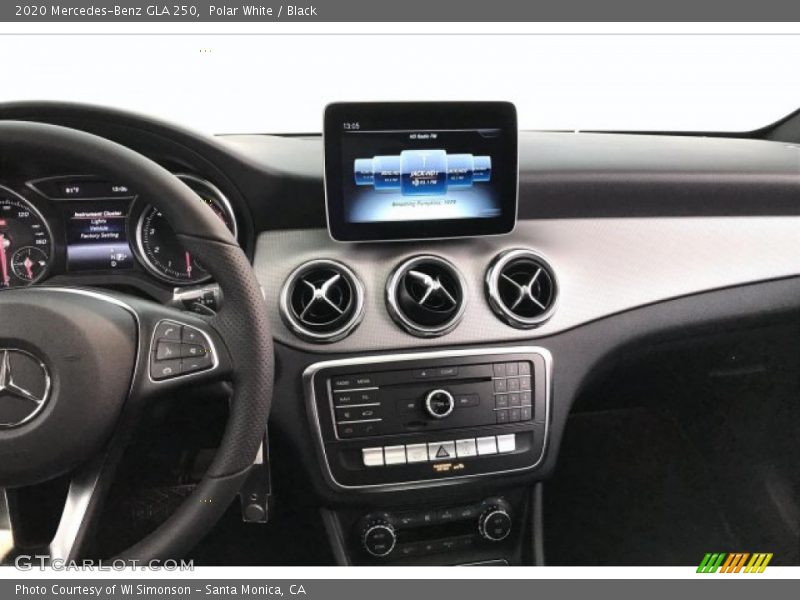Polar White / Black 2020 Mercedes-Benz GLA 250