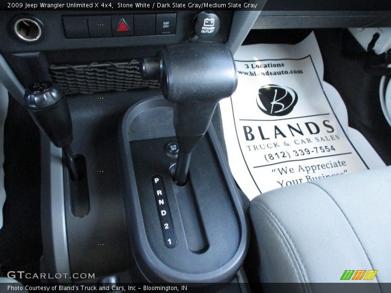 Stone White / Dark Slate Gray/Medium Slate Gray 2009 Jeep Wrangler Unlimited X 4x4