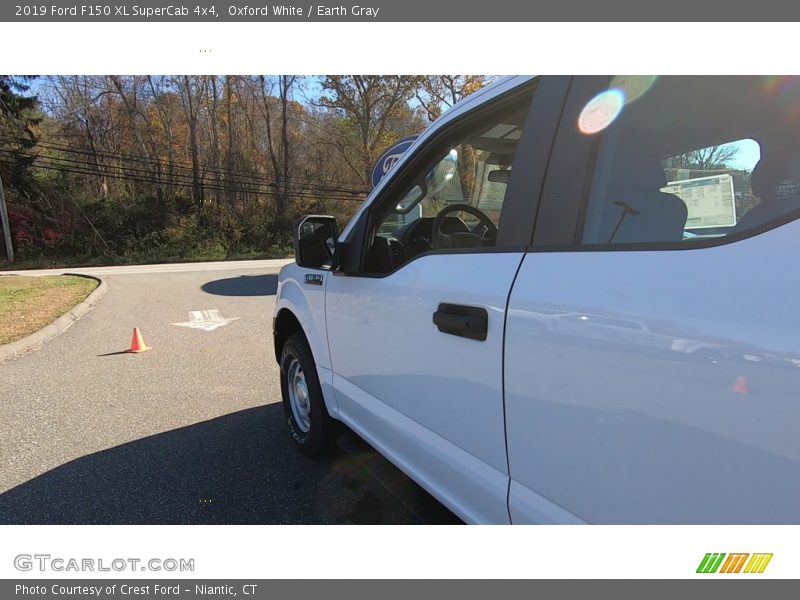 Oxford White / Earth Gray 2019 Ford F150 XL SuperCab 4x4