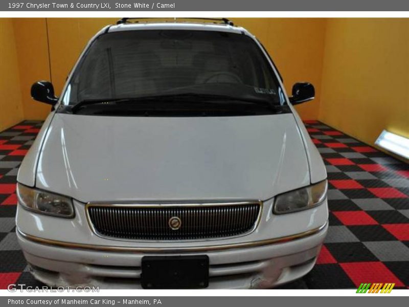 Stone White / Camel 1997 Chrysler Town & Country LXi