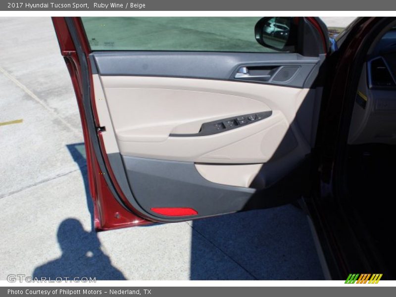 Ruby Wine / Beige 2017 Hyundai Tucson Sport
