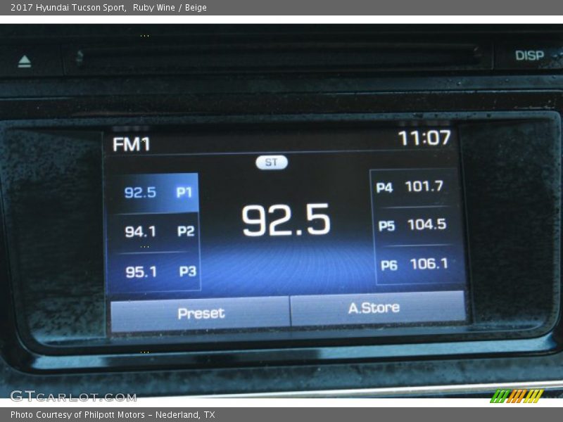 Ruby Wine / Beige 2017 Hyundai Tucson Sport