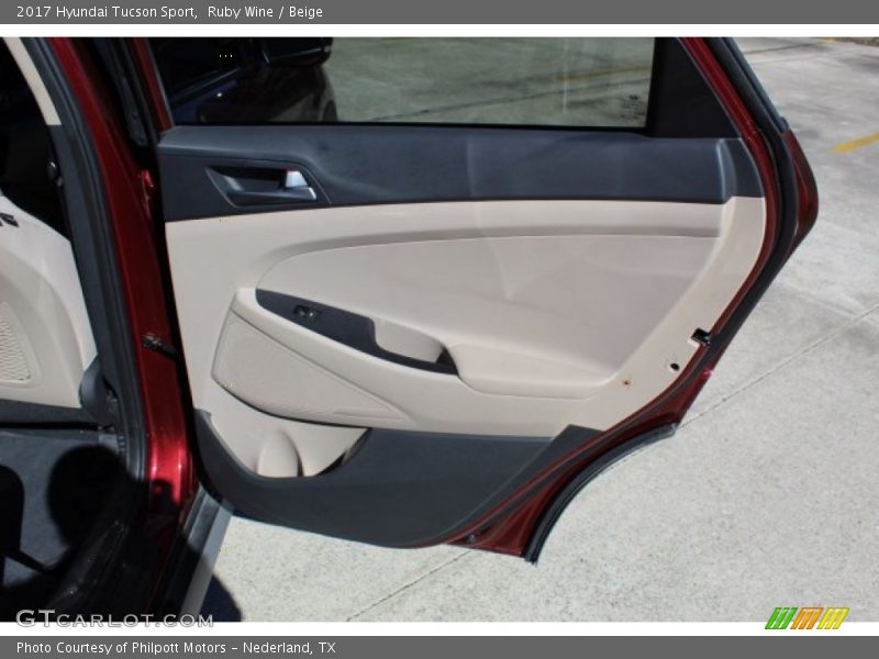 Ruby Wine / Beige 2017 Hyundai Tucson Sport