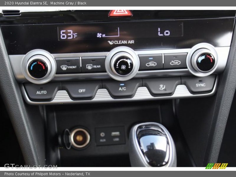 Machine Gray / Black 2020 Hyundai Elantra SE