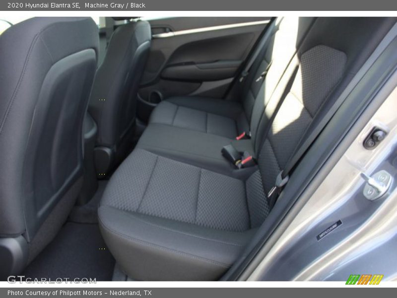 Machine Gray / Black 2020 Hyundai Elantra SE