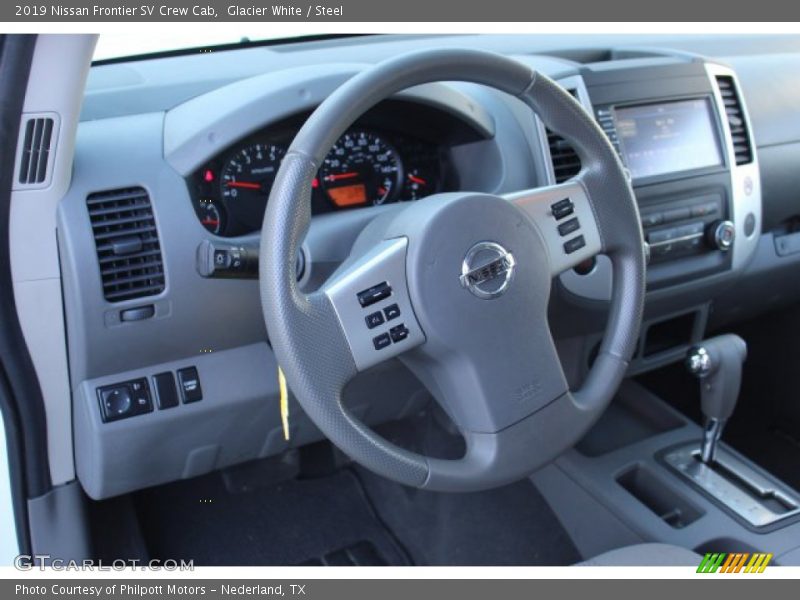 Glacier White / Steel 2019 Nissan Frontier SV Crew Cab