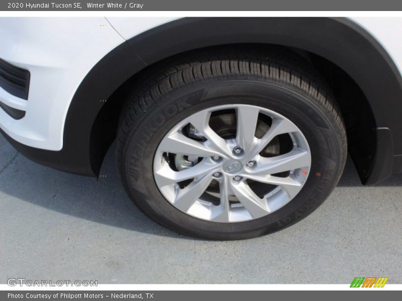 Winter White / Gray 2020 Hyundai Tucson SE