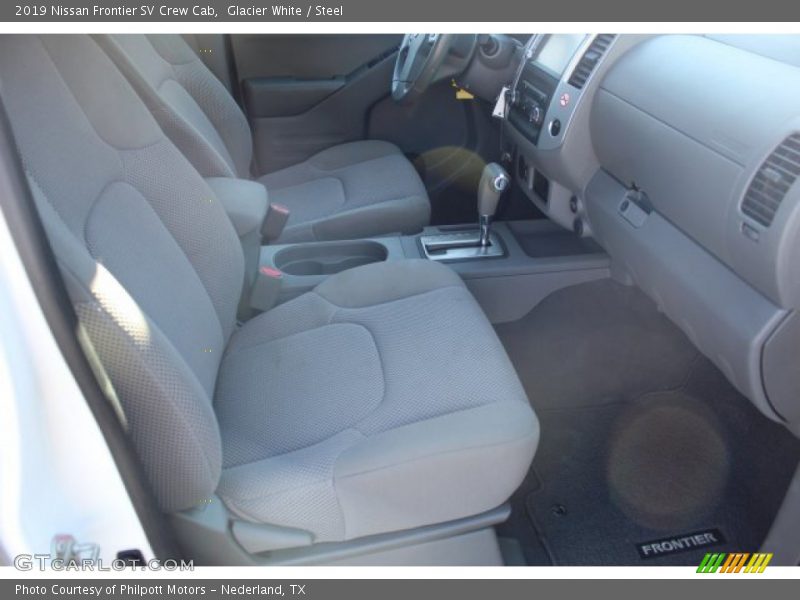Glacier White / Steel 2019 Nissan Frontier SV Crew Cab