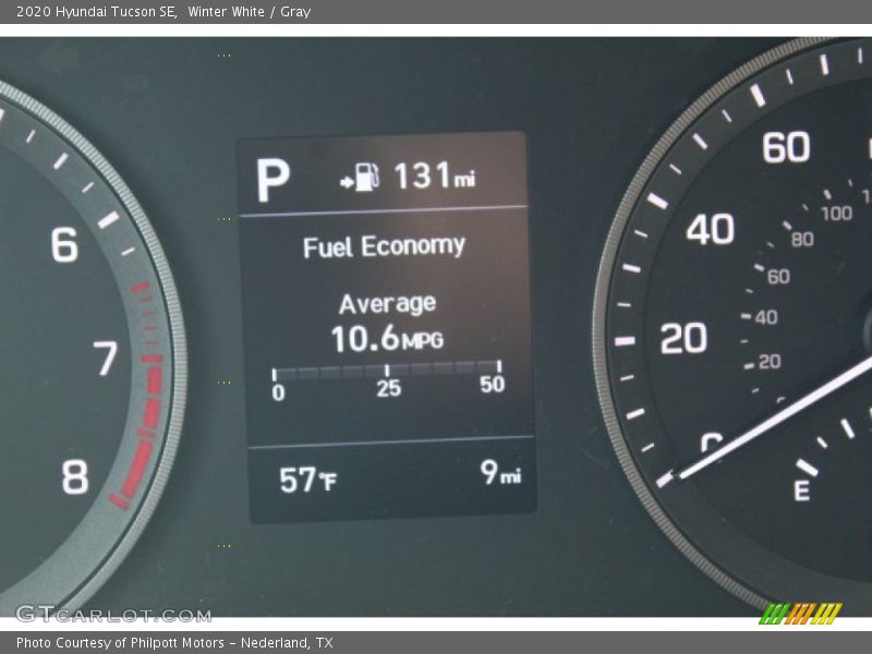 Winter White / Gray 2020 Hyundai Tucson SE
