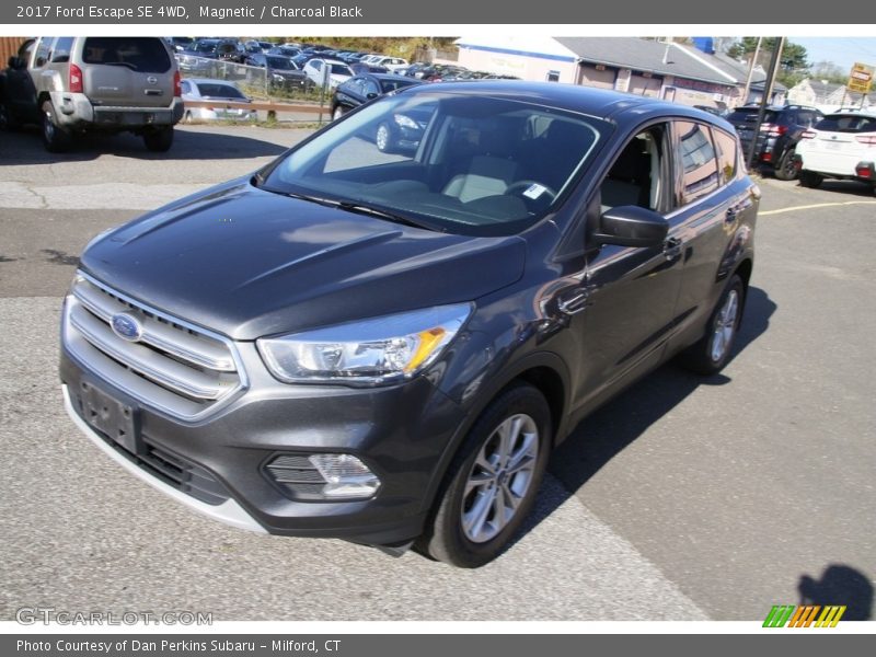 Magnetic / Charcoal Black 2017 Ford Escape SE 4WD