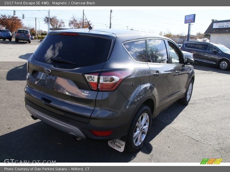 Magnetic / Charcoal Black 2017 Ford Escape SE 4WD