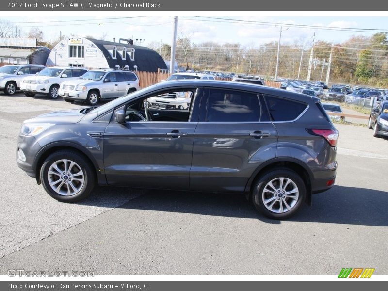 Magnetic / Charcoal Black 2017 Ford Escape SE 4WD