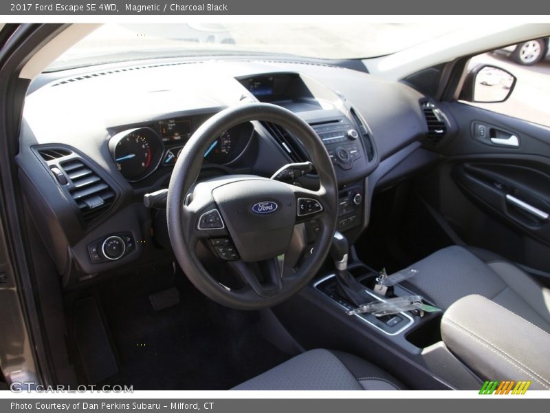 Magnetic / Charcoal Black 2017 Ford Escape SE 4WD