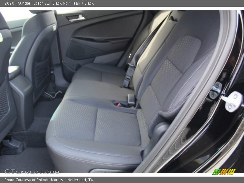 Black Noir Pearl / Black 2020 Hyundai Tucson SE