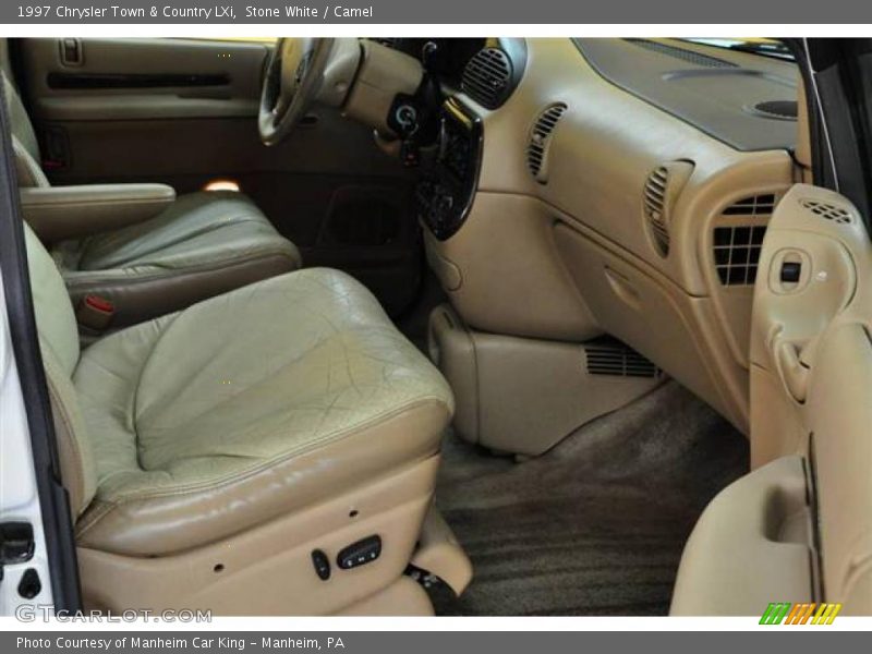 Stone White / Camel 1997 Chrysler Town & Country LXi