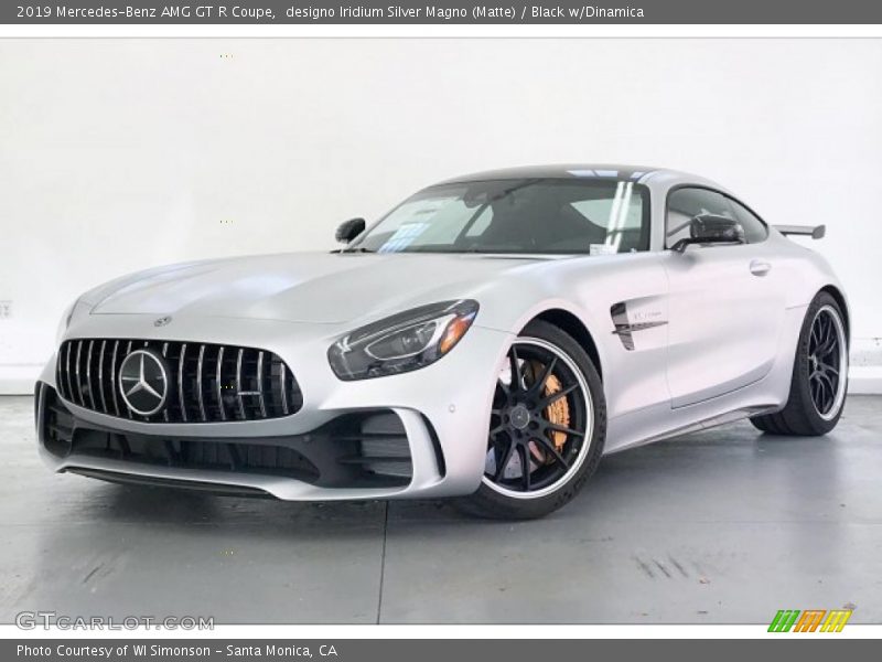 Front 3/4 View of 2019 AMG GT R Coupe