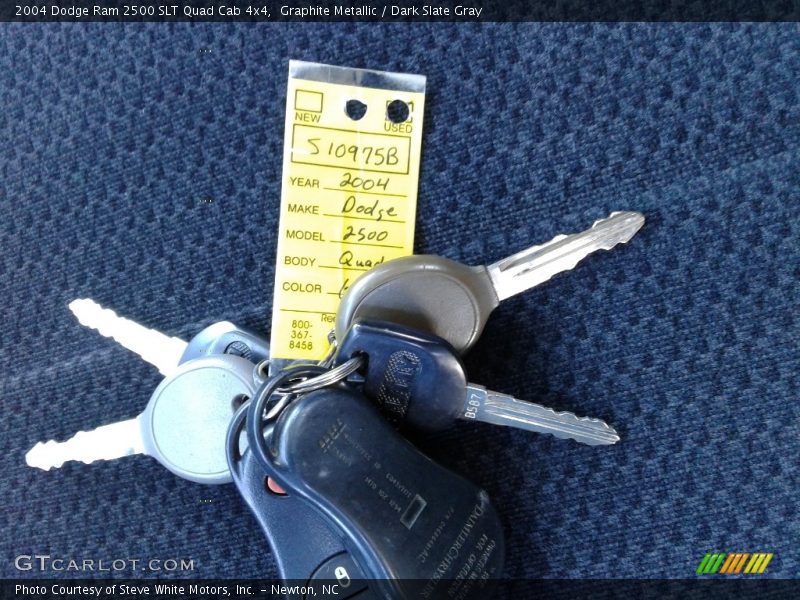 Graphite Metallic / Dark Slate Gray 2004 Dodge Ram 2500 SLT Quad Cab 4x4