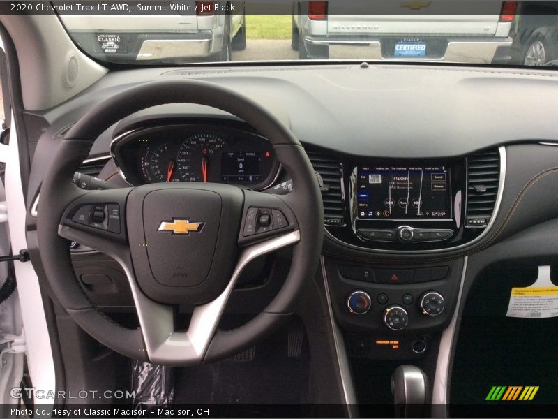 Summit White / Jet Black 2020 Chevrolet Trax LT AWD