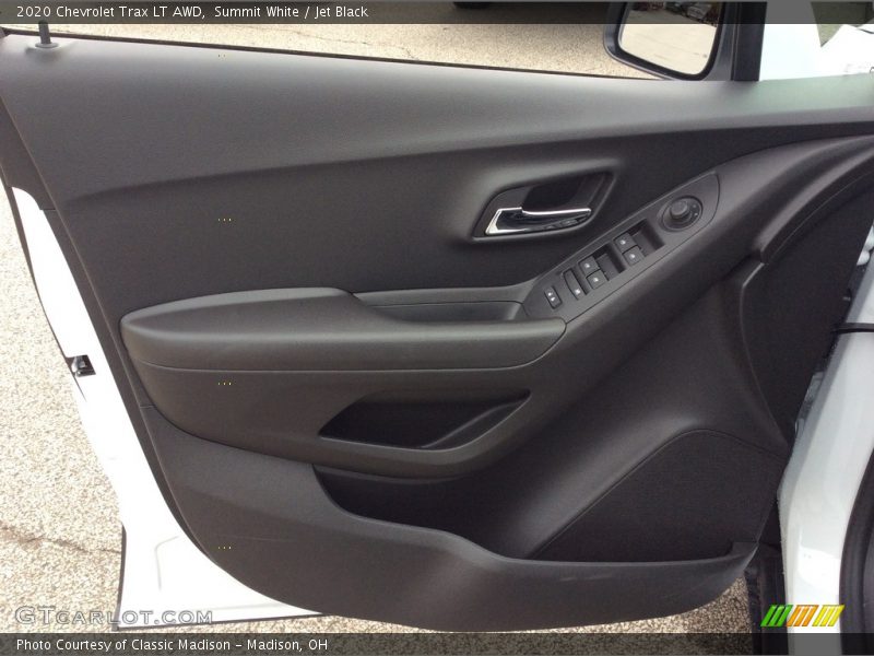 Summit White / Jet Black 2020 Chevrolet Trax LT AWD