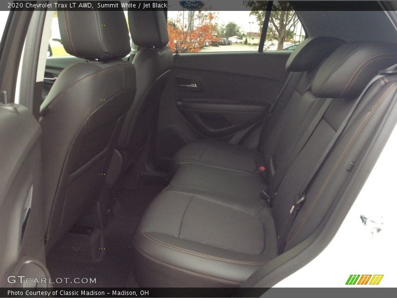 Summit White / Jet Black 2020 Chevrolet Trax LT AWD