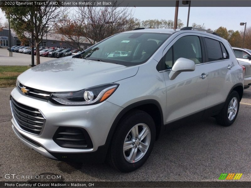 Silver Ice Metallic / Jet Black 2020 Chevrolet Trax LT AWD