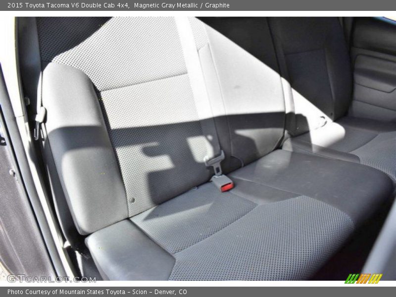 Magnetic Gray Metallic / Graphite 2015 Toyota Tacoma V6 Double Cab 4x4
