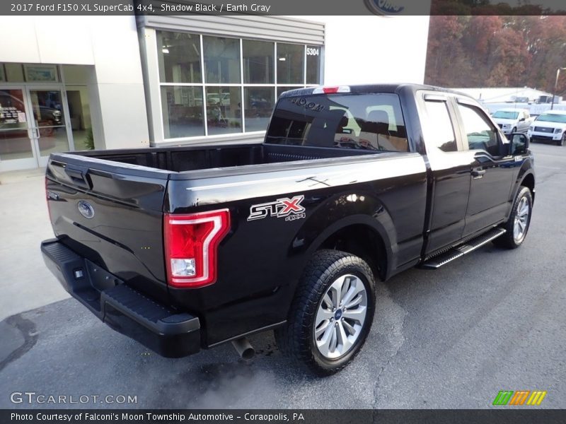 Shadow Black / Earth Gray 2017 Ford F150 XL SuperCab 4x4