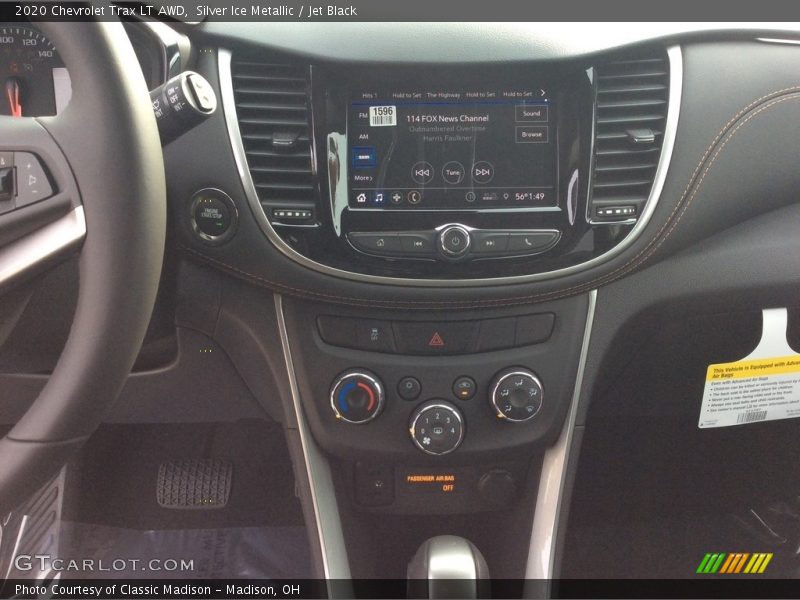 Silver Ice Metallic / Jet Black 2020 Chevrolet Trax LT AWD