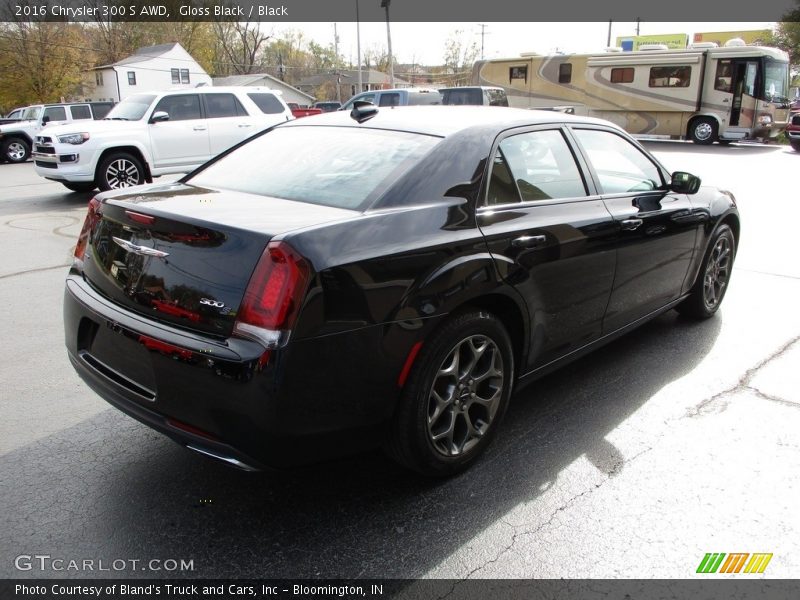 Gloss Black / Black 2016 Chrysler 300 S AWD