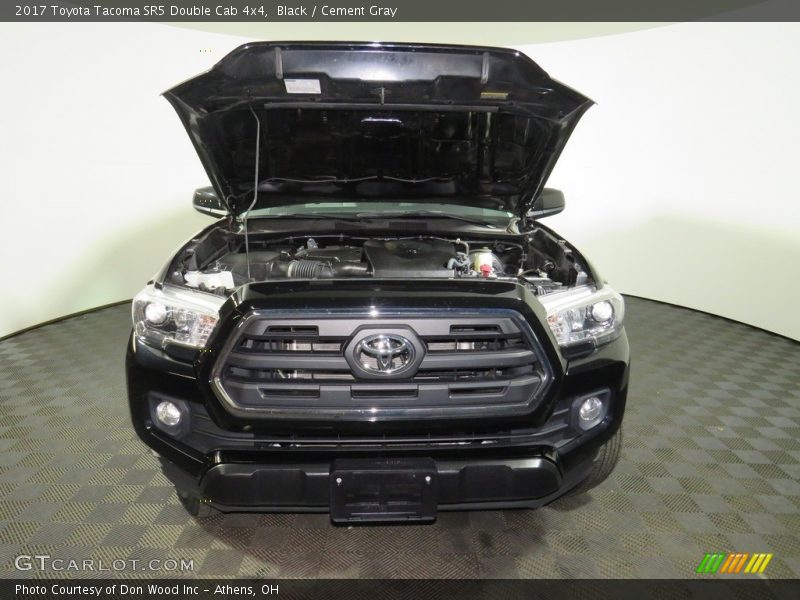 Black / Cement Gray 2017 Toyota Tacoma SR5 Double Cab 4x4