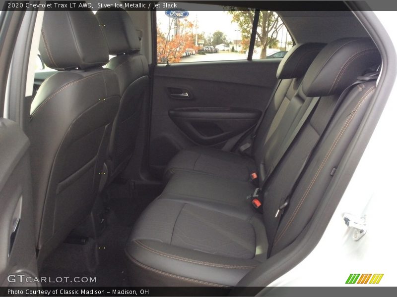Silver Ice Metallic / Jet Black 2020 Chevrolet Trax LT AWD