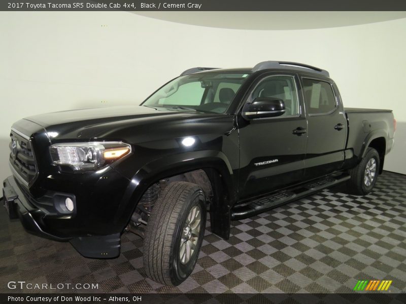 Black / Cement Gray 2017 Toyota Tacoma SR5 Double Cab 4x4