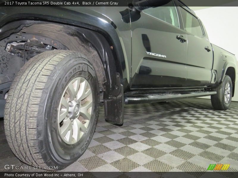 Black / Cement Gray 2017 Toyota Tacoma SR5 Double Cab 4x4